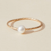 Single Pearl Ring